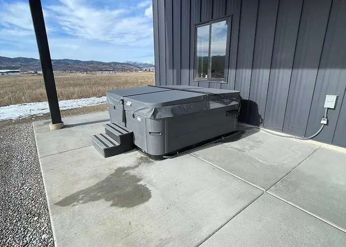 Star Valley Barndominium Unit A * Thayne